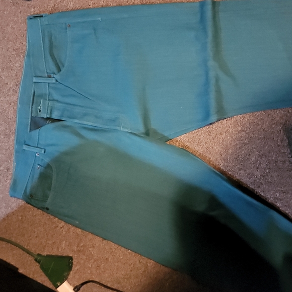 Levi jeans - Picture 2 of 3